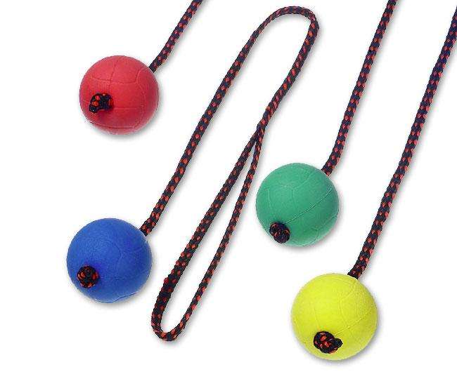 Karlie Boomer Moosgummiball mit Seil