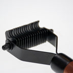 EBI Noir Japandi Trimmstriegel mit Klingen
