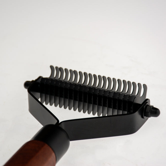 EBI Noir Japandi Trimmstriegel mit Klingen