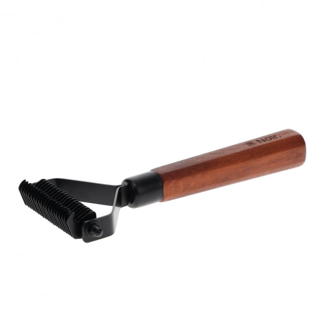 EBI Noir Japandi Trimmstriegel mit Klingen