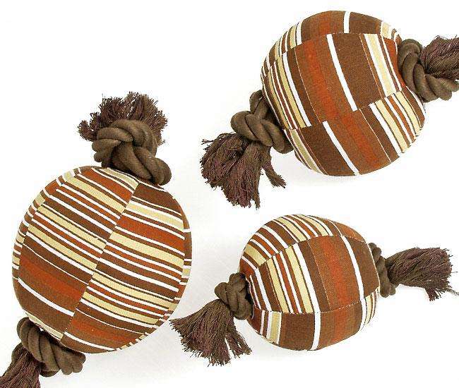 Karlie Senior Dog Toy Ball mit Seil
