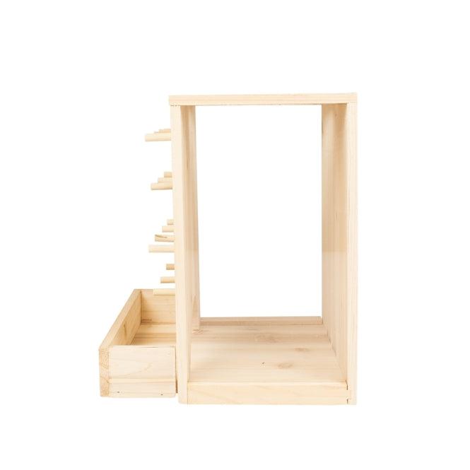 Buddel- und Kletterturm aus Holz