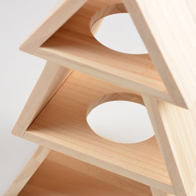 Kletterbaum aus Holz