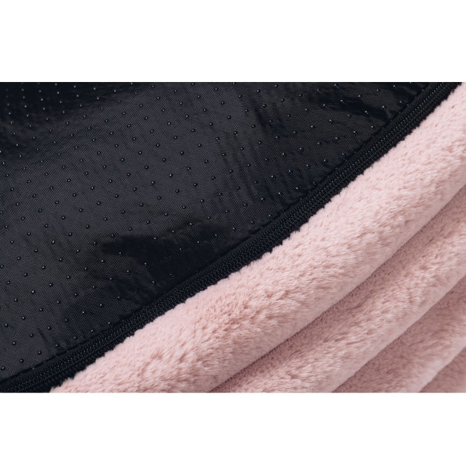Designed by Lotte Hundebett Reza – rund
