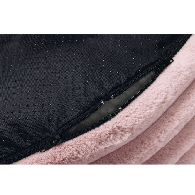 Designed by Lotte Hundebett Reza – rund