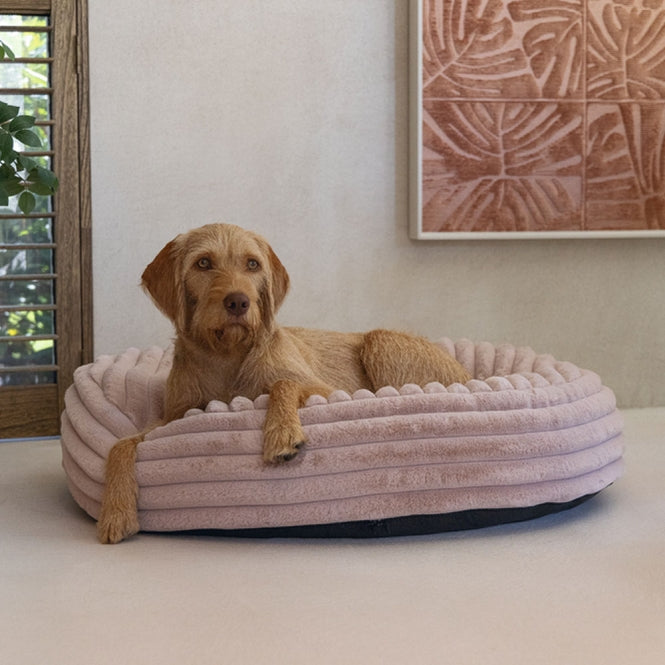 Designed by Lotte Hundebett Reza – rund