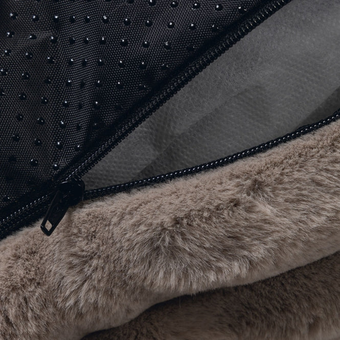 Designed by Lotte Hundekissen Reza