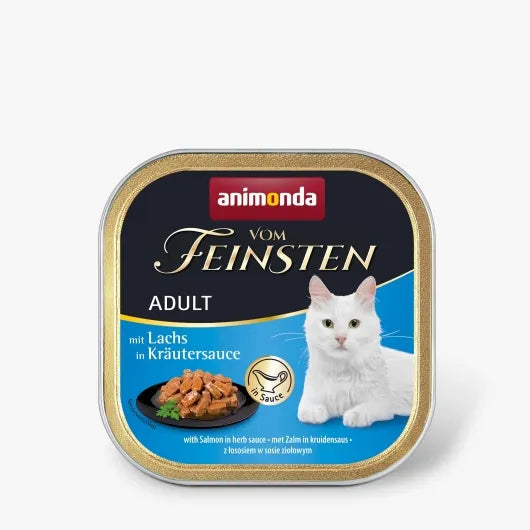 Zarte Bröckchen mit feinem Lachs in reichhaltiger Sauce, veredelt mit ausgewählten Kräutern für ein besonders aromatisches Geschmackserlebnis.
