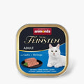 Feines Nassfutter mit aromatischem Lachs und zarten Shrimps für ausgewachsene Katzen, die außergewöhnliche Fischspezialitäten lieben – erhältlich in der praktischen 100 g Schale.