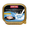 Feinstückige Pastete mit Huhn, Schwein, Pute und Rind sowie cremigem Milchkern für ausgewachsene Katzen, erhältlich in praktischen Portionsschalen für täglichen Genuss.