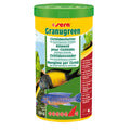Granugreen von Sera ist ein Granulat-Futter speziell für herbivore Aquarienbewohner wie pflanzenfressende Fische und Garnelen.